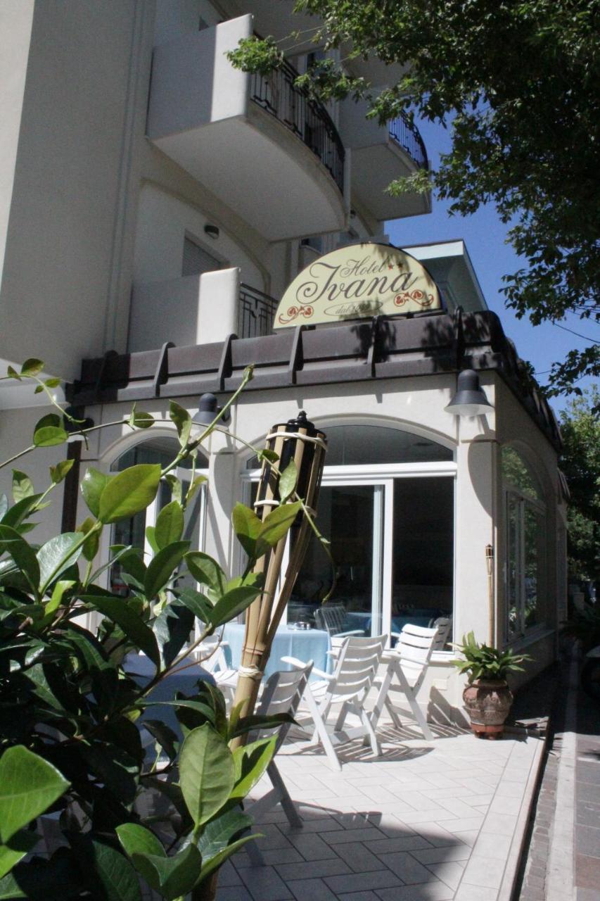 Hotel Ivana Misano Adriatico Eksteriør bilde